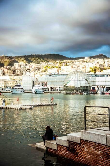 La Finestra Sul Cielo Del Porto Antico Di Genova Génova Exterior foto
