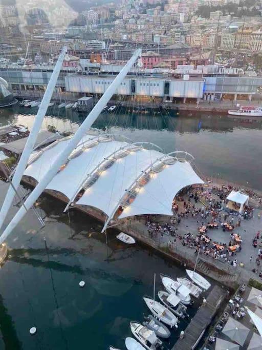 La Finestra Sul Cielo Del Porto Antico Di Genova Génova Exterior foto